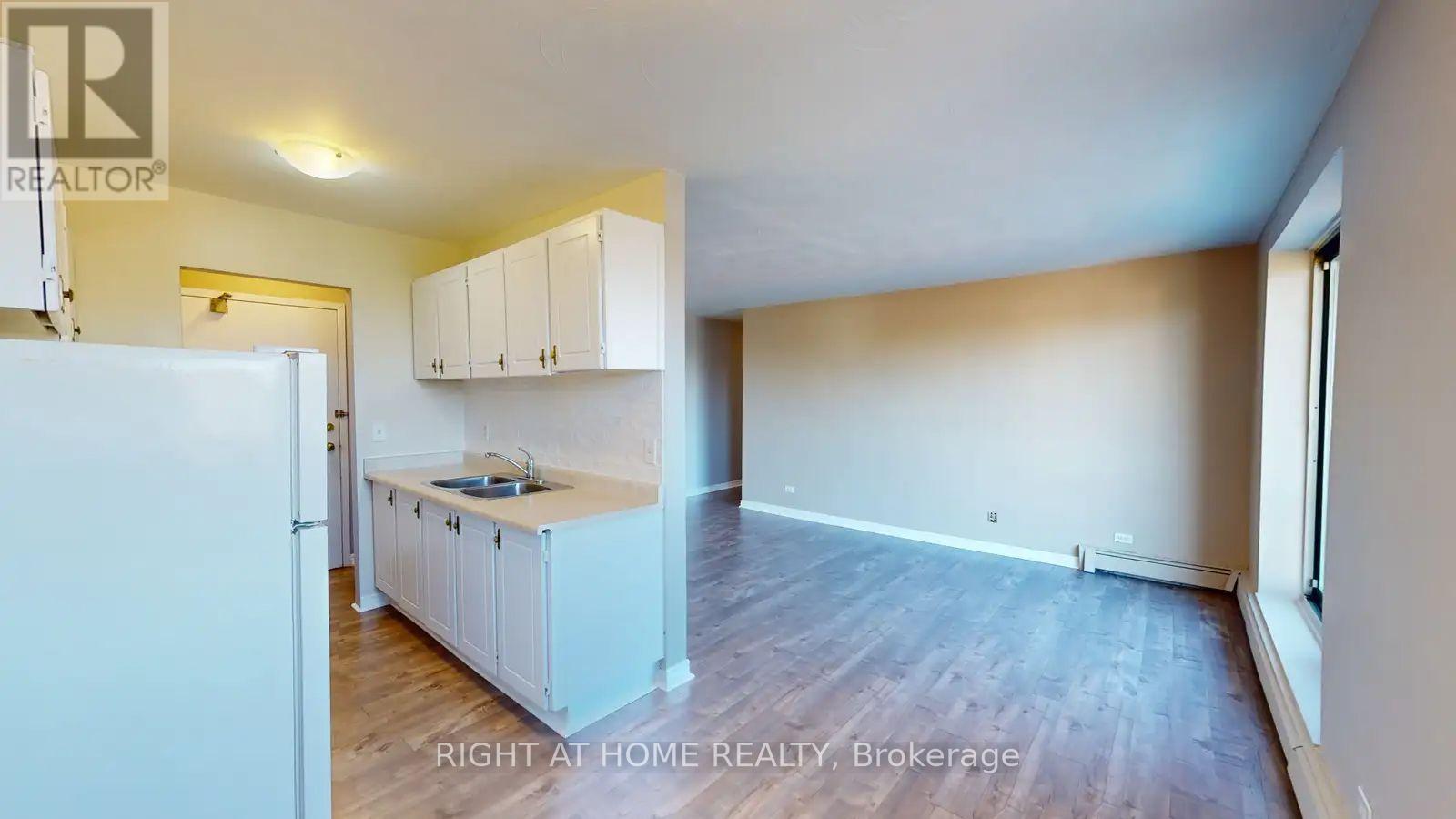 805 - 125 Forest Avenue, Hamilton, Ontario  L8N 1X7 - Photo 5 - X13020322