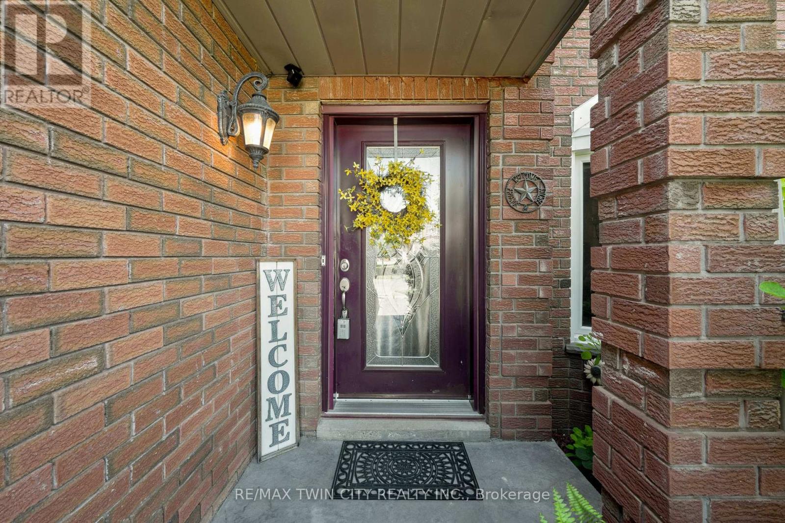 477 Burnett Avenue, Cambridge, Ontario  N1T 1L6 - Photo 3 - X13020350