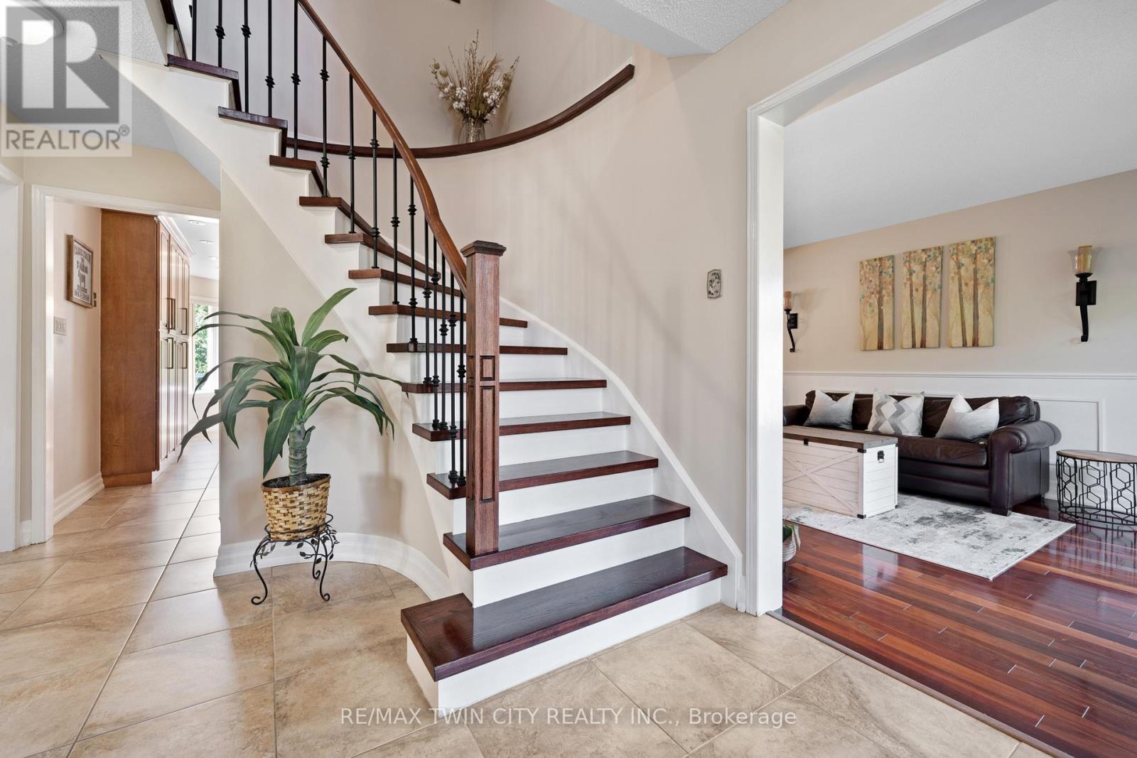 477 Burnett Avenue, Cambridge, Ontario  N1T 1L6 - Photo 6 - X13020350