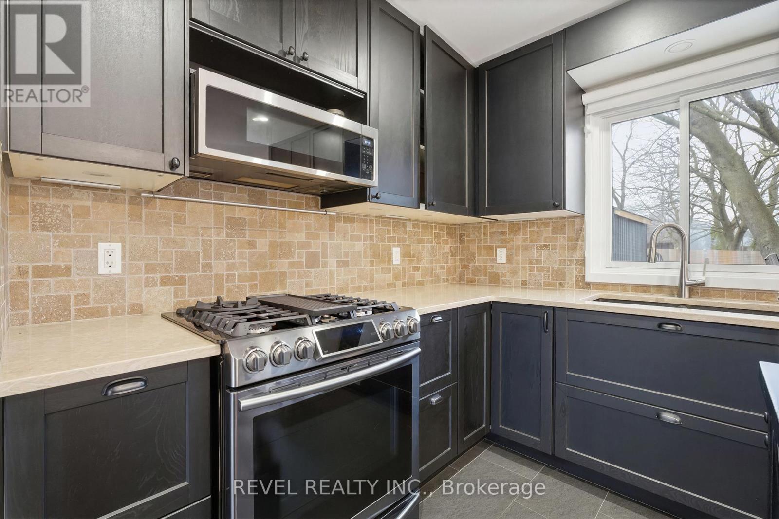 92 Water Street, Woolwich, Ontario  N0B 2N0 - Photo 6 - X13020364