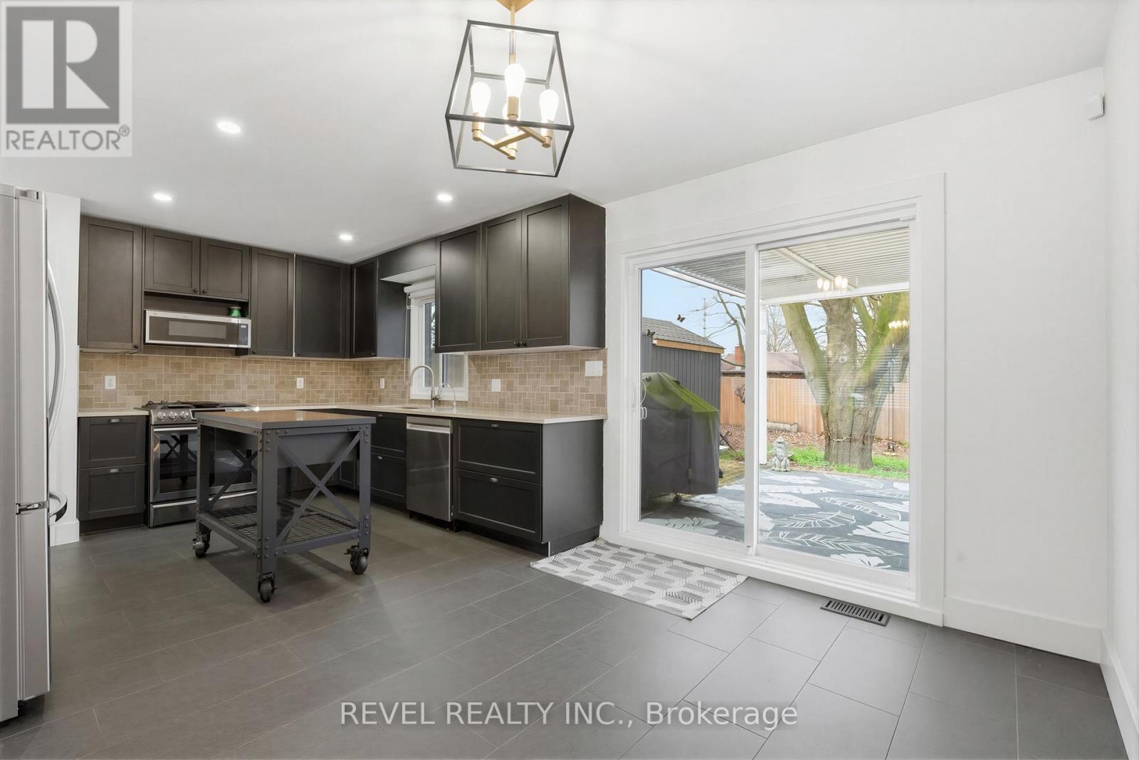 92 Water Street, Woolwich, Ontario  N0B 2N0 - Photo 8 - X13020364