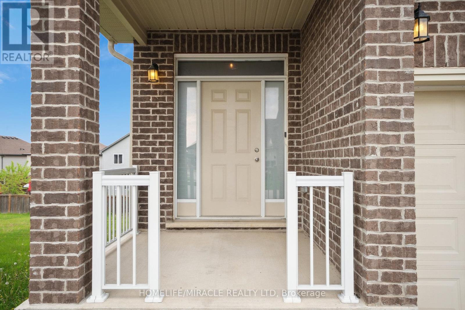 2823 Asima Drive, London South, Ontario  N6M 0B4 - Photo 4 - X13020402