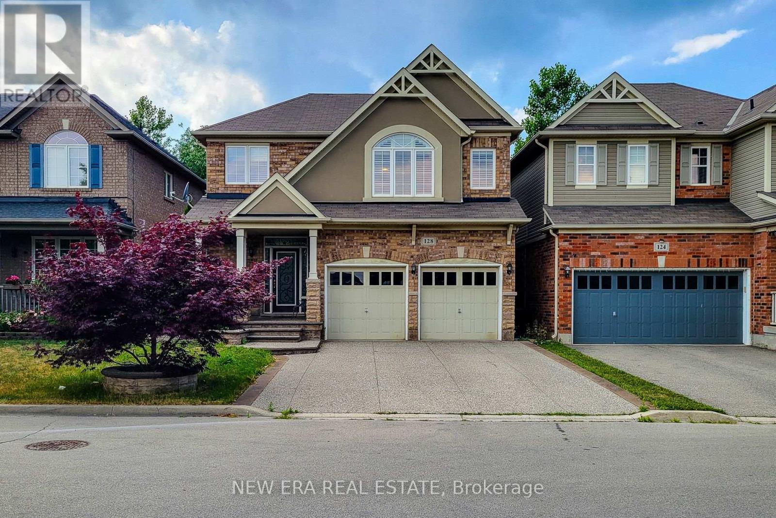 128 MONTREAL CIRCLE, Hamilton, Ontario