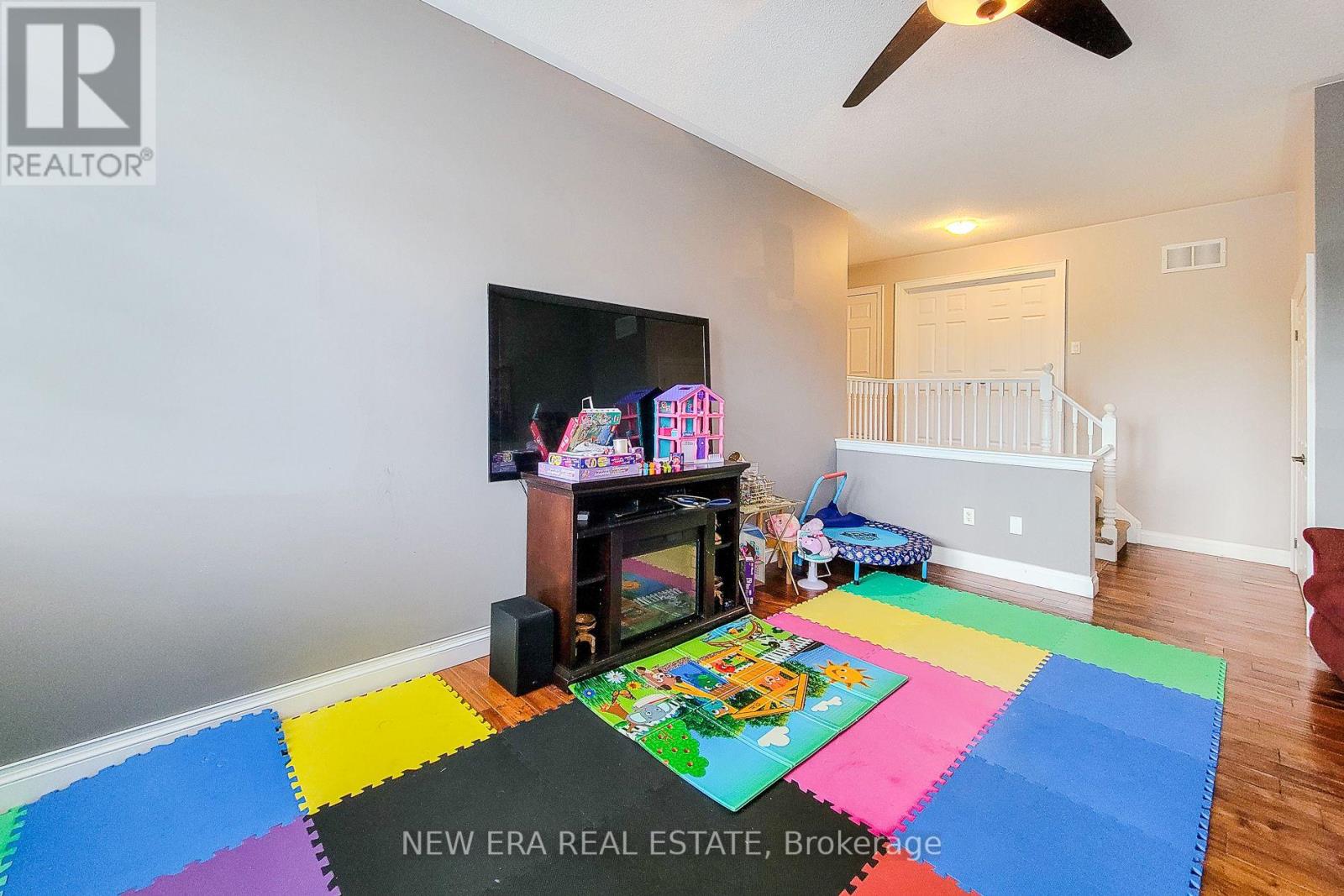 128 Montreal Circle, Hamilton, Ontario  L8E 0C8 - Photo 24 - X13020490