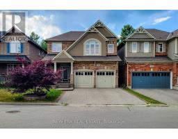 128 MONTREAL CIRCLE, Hamilton, Ontario