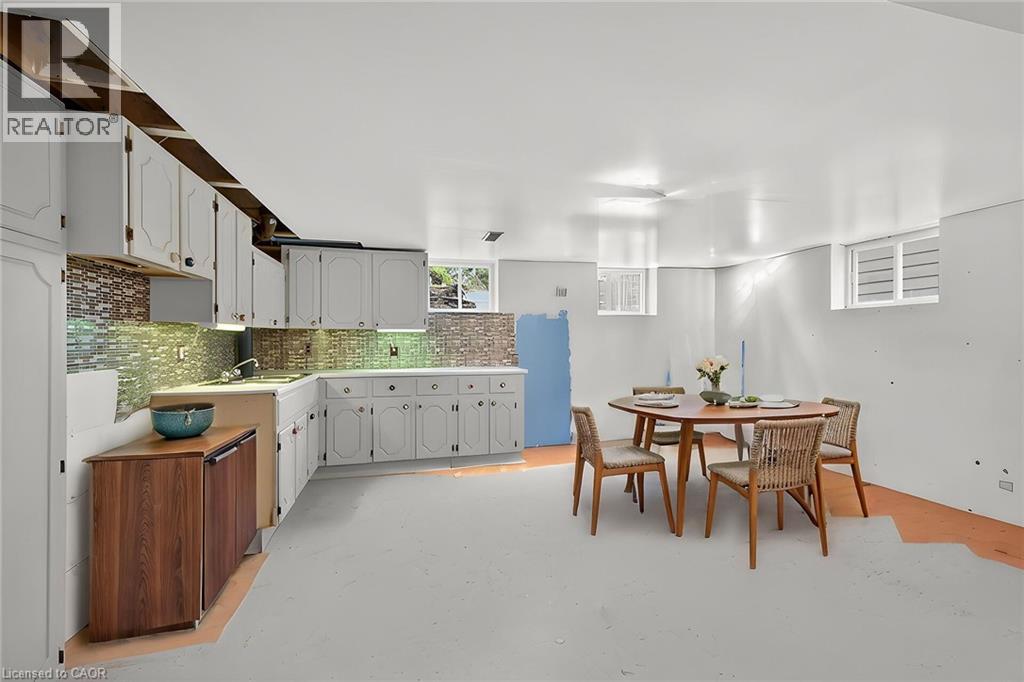 156 Chesley Street, Hamilton, Ontario  L9C 3W3 - Photo 24 - 40822476