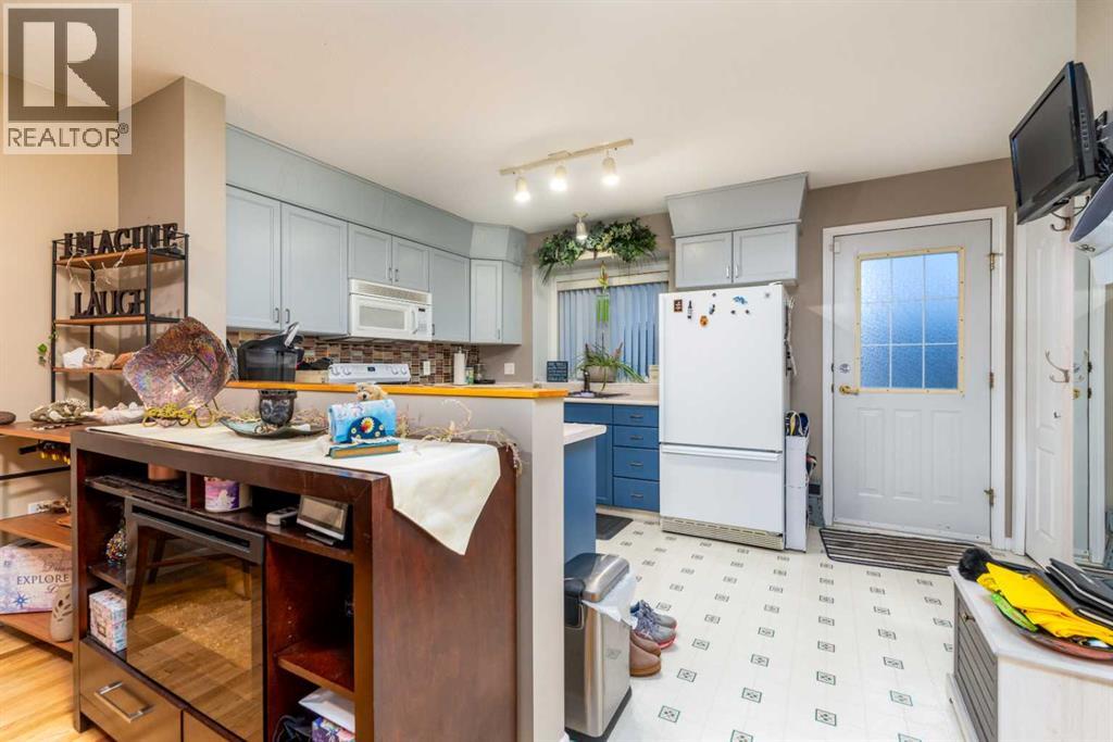 5018 46 Street, Lloydminster, Alberta  T9V 0C5 - Photo 7 - A2281079