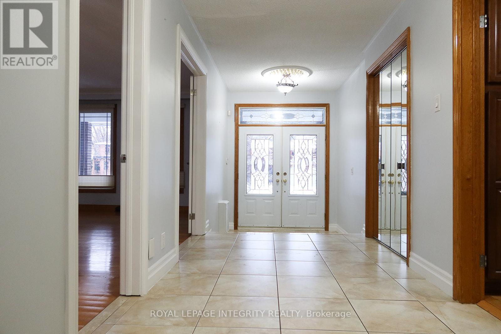 #1 (Upper) - 56 Francis Street, Vaughan (East Woodbridge), Ontario  L4L 1P6 - Photo 2 - N13020596