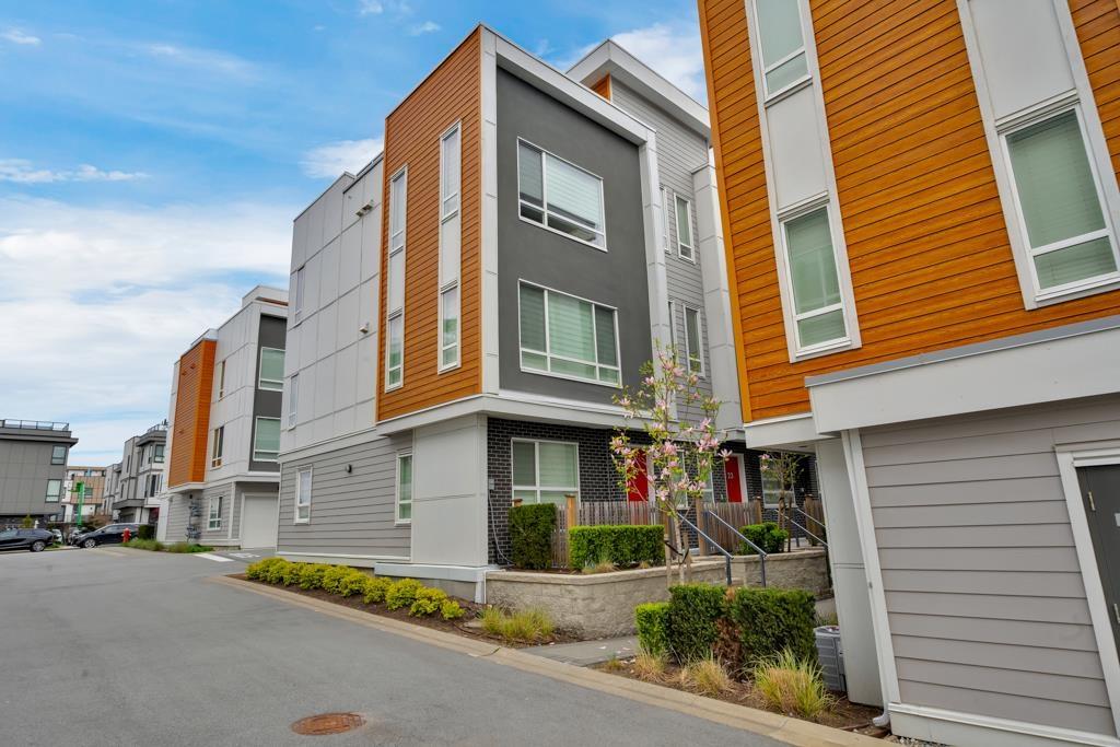 22 19628 55a Avenue, Langley, British Columbia  V3A 0M6 - Photo 1 - R3113177