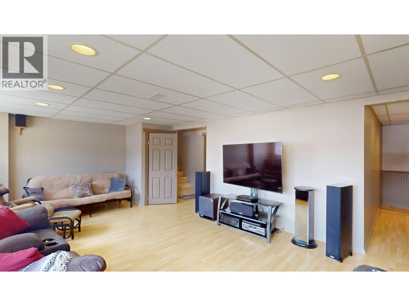 771 Ferguson Crescent, Elkford, British Columbia  V0B 1H0 - Photo 21 - 10375202