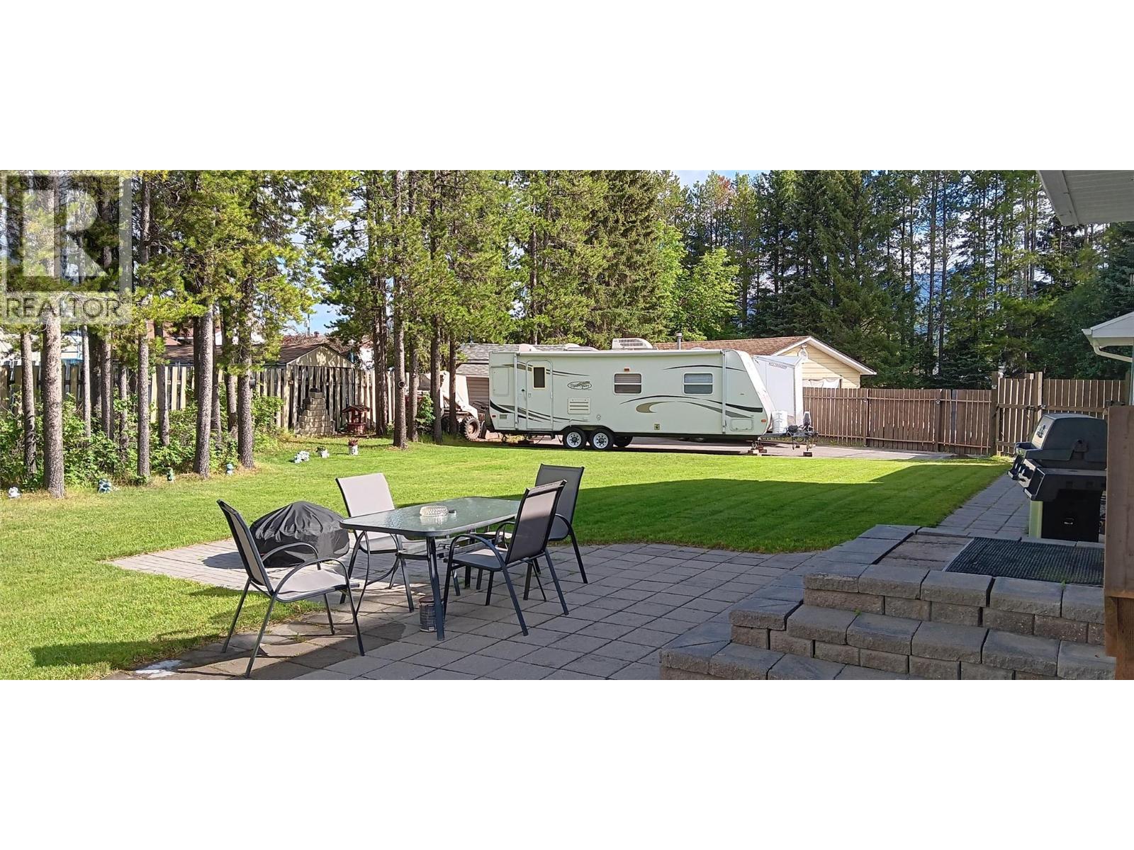 771 Ferguson Crescent, Elkford, British Columbia  V0B 1H0 - Photo 33 - 10375202