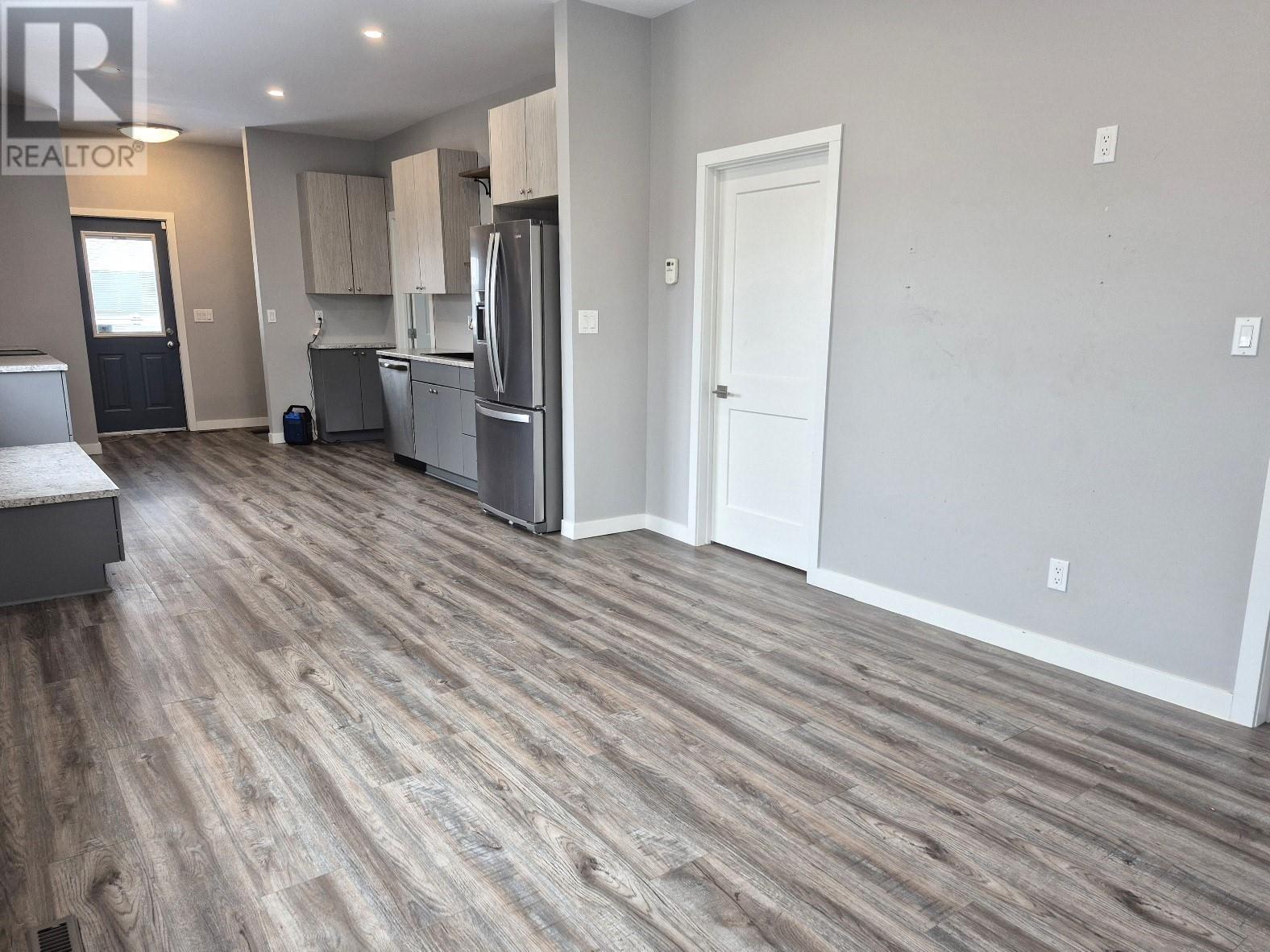 217 Angus St, Thunder Bay, Ontario  P7A 2Y3 - Photo 9 - TB2600491