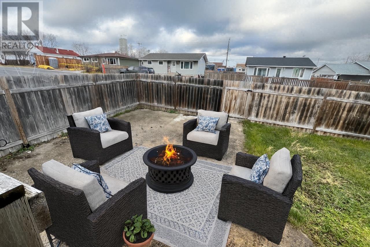 8 Elliot Street, Cochenour, Ontario  P0V 1L0 - Photo 3 - TB2600572