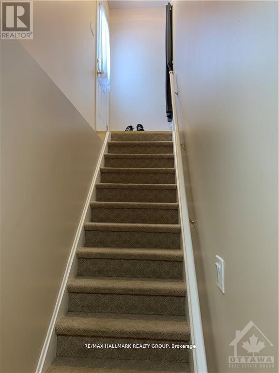 1721 Queensdale Avenue, Ottawa, Ontario  K1T 1J5 - Photo 2 - X13020584