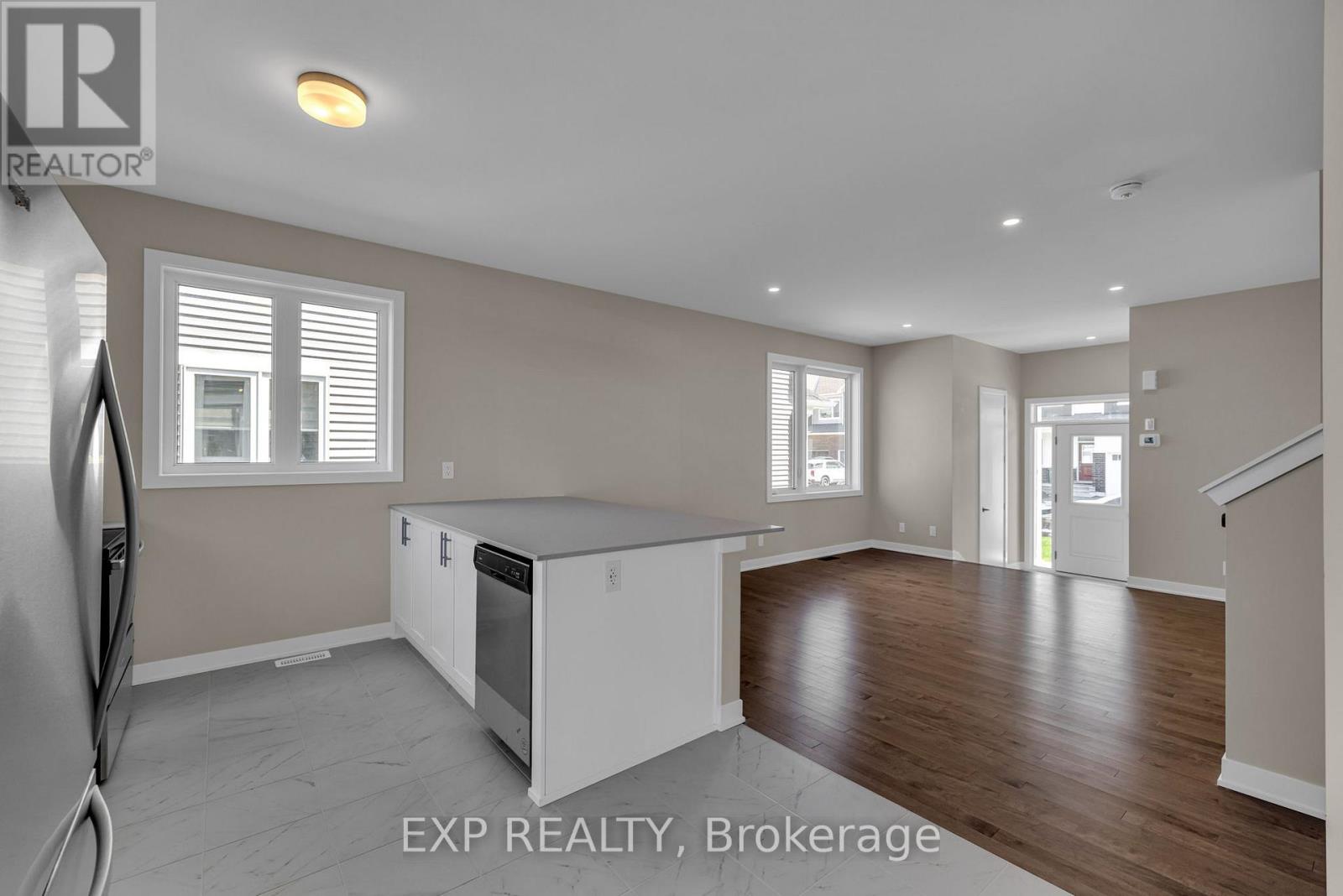 417 Epoch Street, Ottawa, Ontario  K2J 6X5 - Photo 9 - X13020658