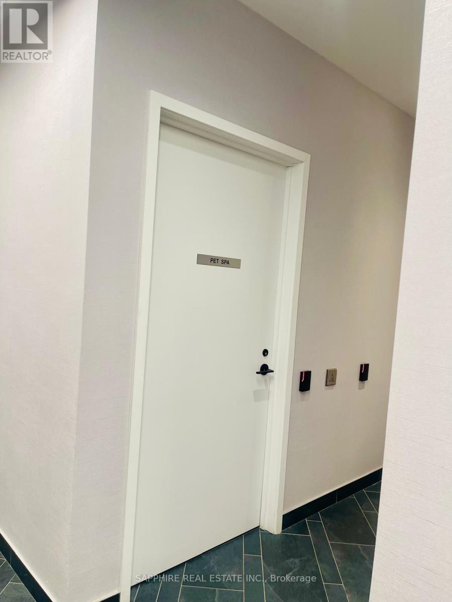 429 - 35 Parliament Street, Toronto, Ontario  M5A 1G1 - Photo 3 - C12763714