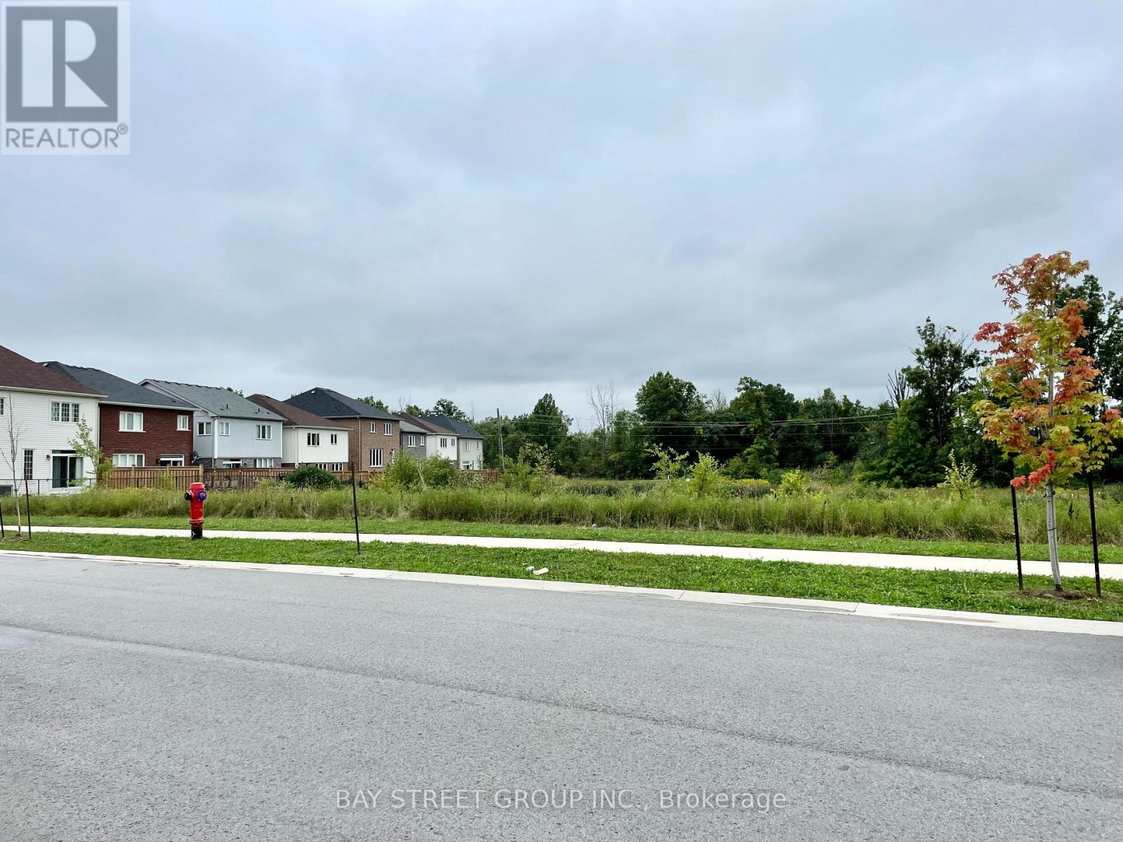 7945 Hackberry Trail, Niagara Falls, Ontario  L2H 2Y6 - Photo 3 - X13020640