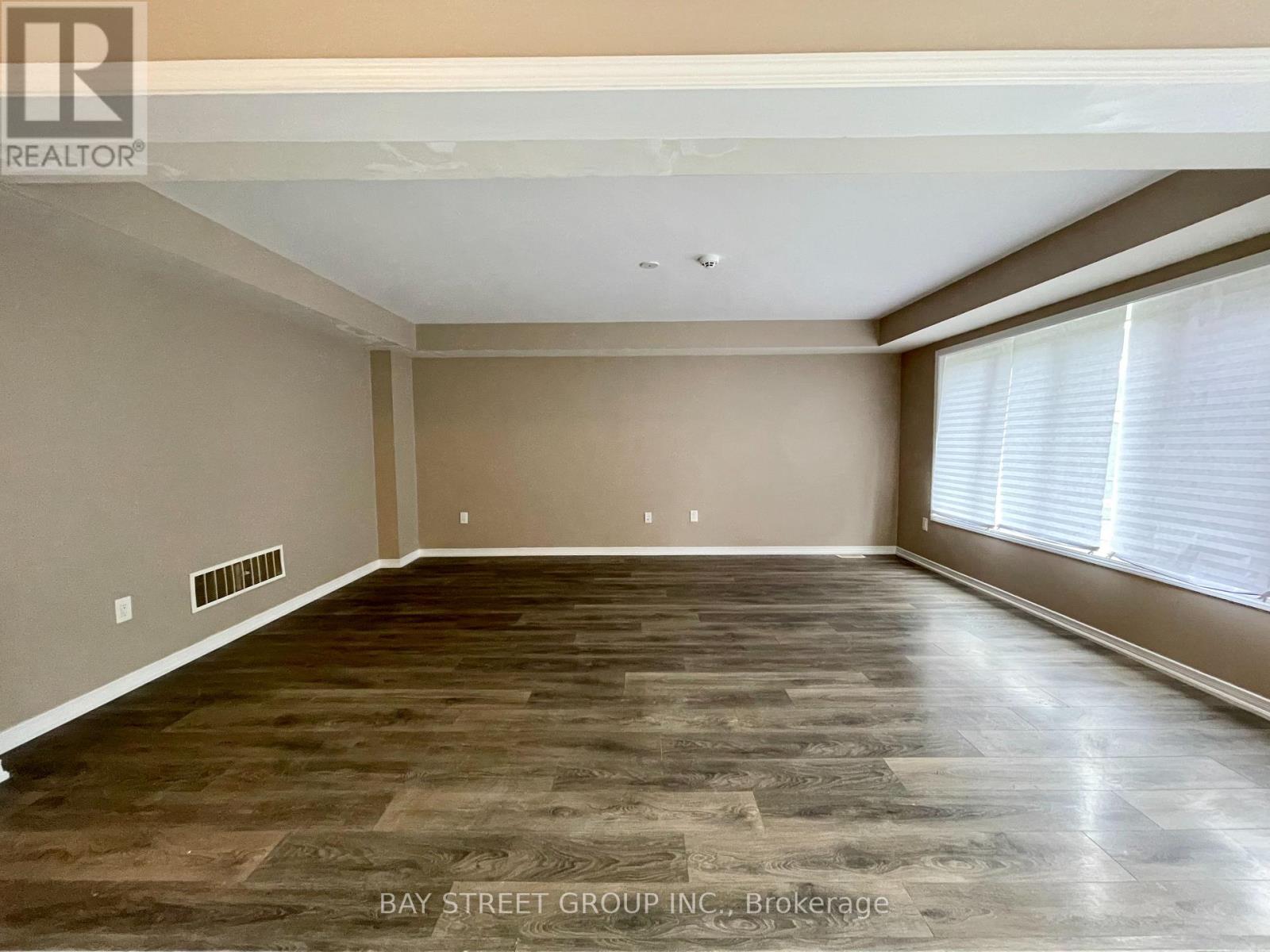 7945 Hackberry Trail, Niagara Falls, Ontario  L2H 2Y6 - Photo 9 - X13020640