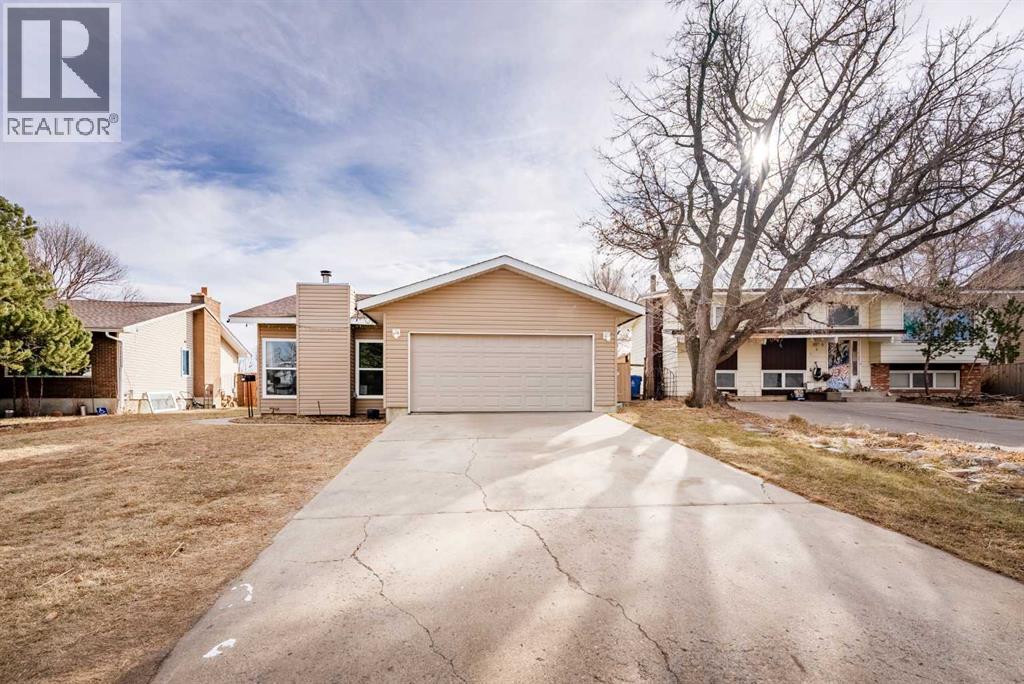 139 Laval Boulevard W, Lethbridge, Alberta  T1K 4G7 - Photo 1 - A2285924