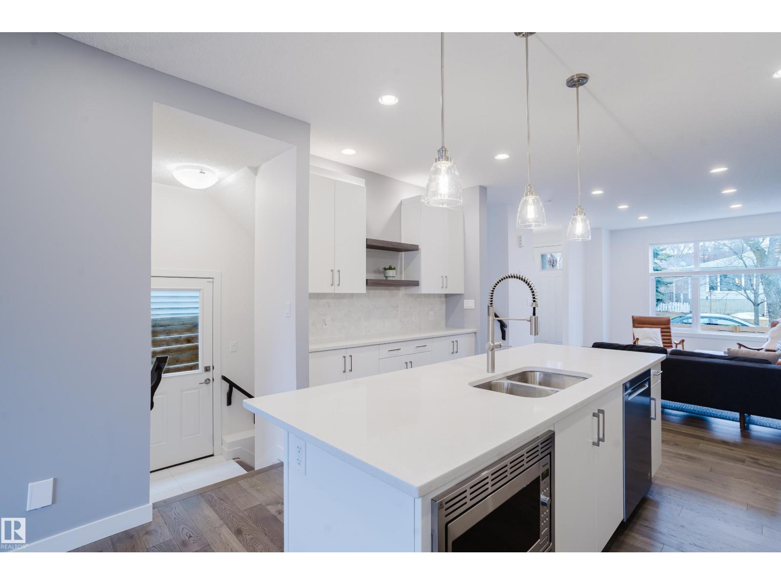 9612 72 Av Nw, Edmonton, Alberta  T6E 0Y6 - Photo 12 - E4482697