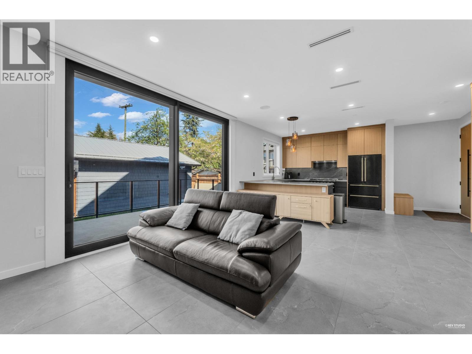 2 2091 E 20th Avenue, Vancouver, British Columbia  V5N 2L1 - Photo 12 - R3113239