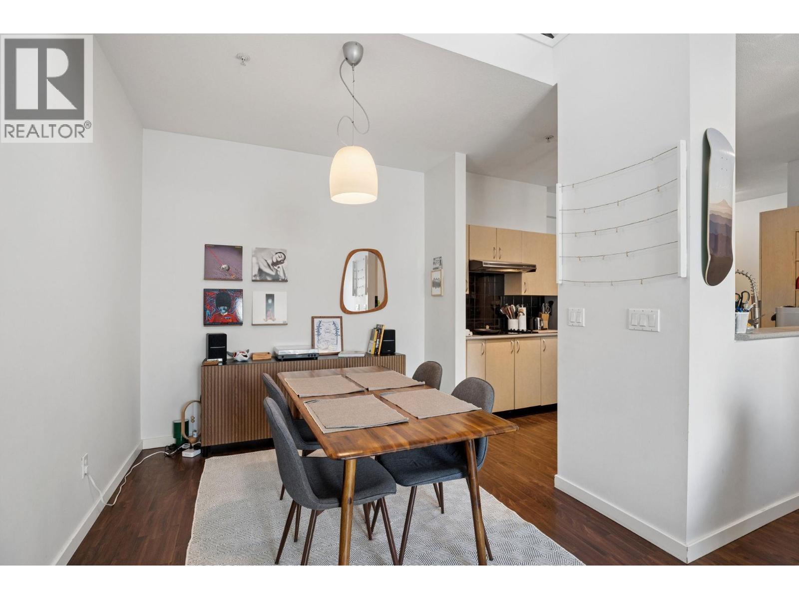 409 3768 Hastings Street, Burnaby, British Columbia  V5C 2H5 - Photo 10 - R3113243