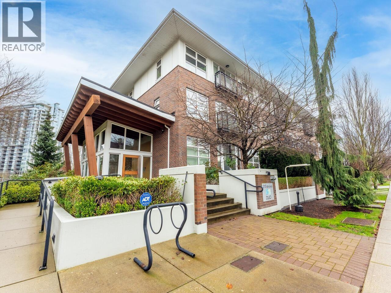 208 215 Brookes Street, New Westminster, British Columbia  V3M 0G5 - Photo 1 - R3113254