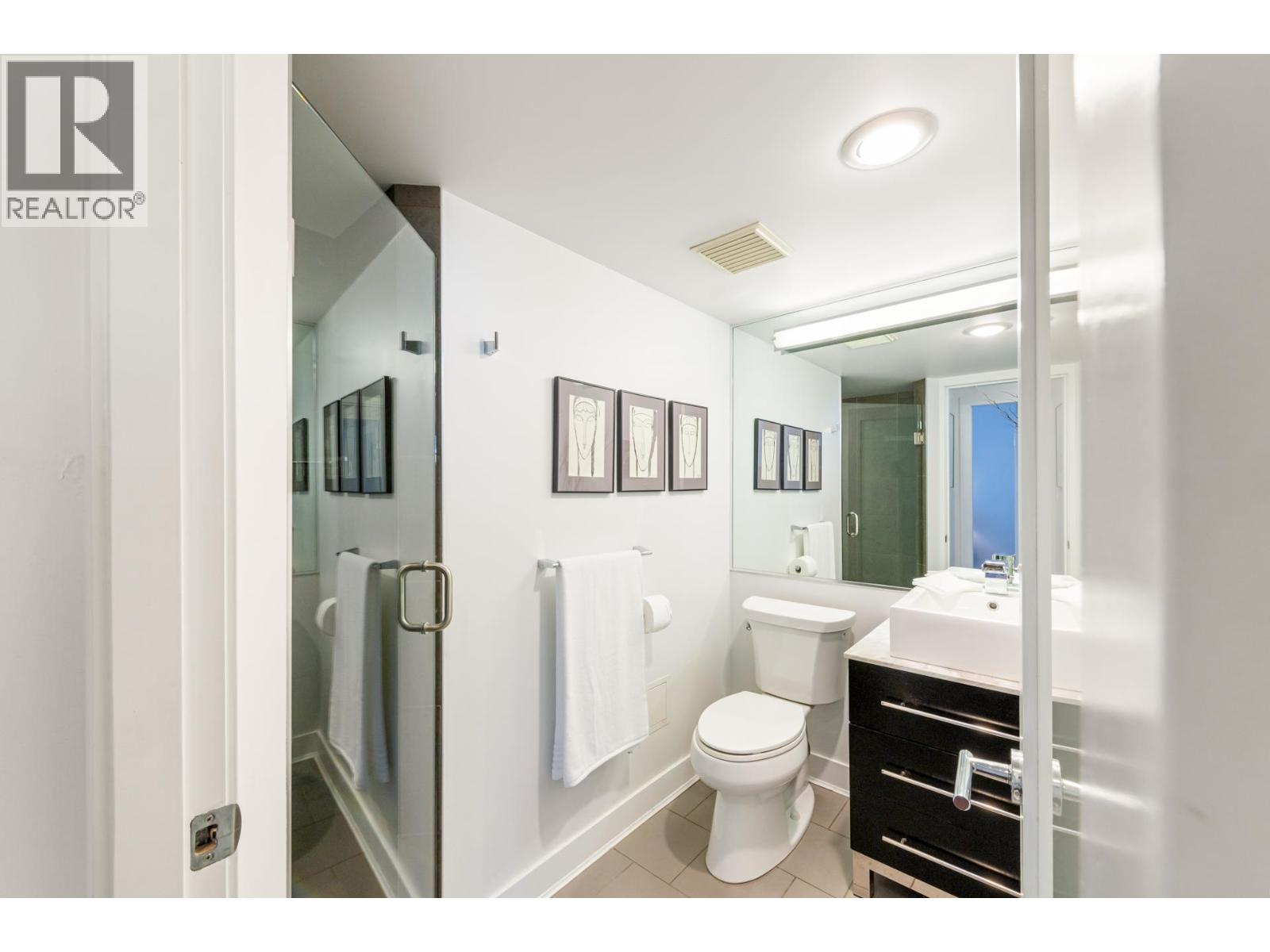 302 168 Chadwick Court, North Vancouver, British Columbia  V7M 3L4 - Photo 17 - R3113275