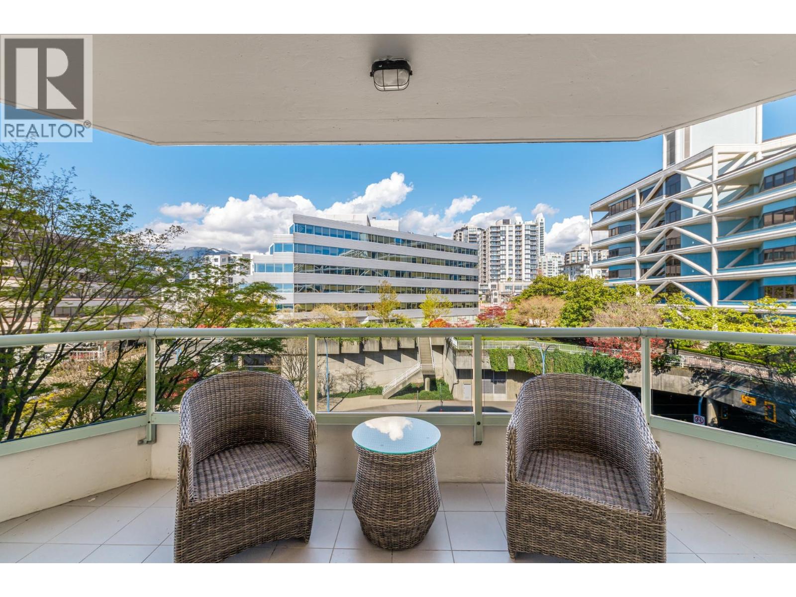 302 168 Chadwick Court, North Vancouver, British Columbia  V7M 3L4 - Photo 8 - R3113275