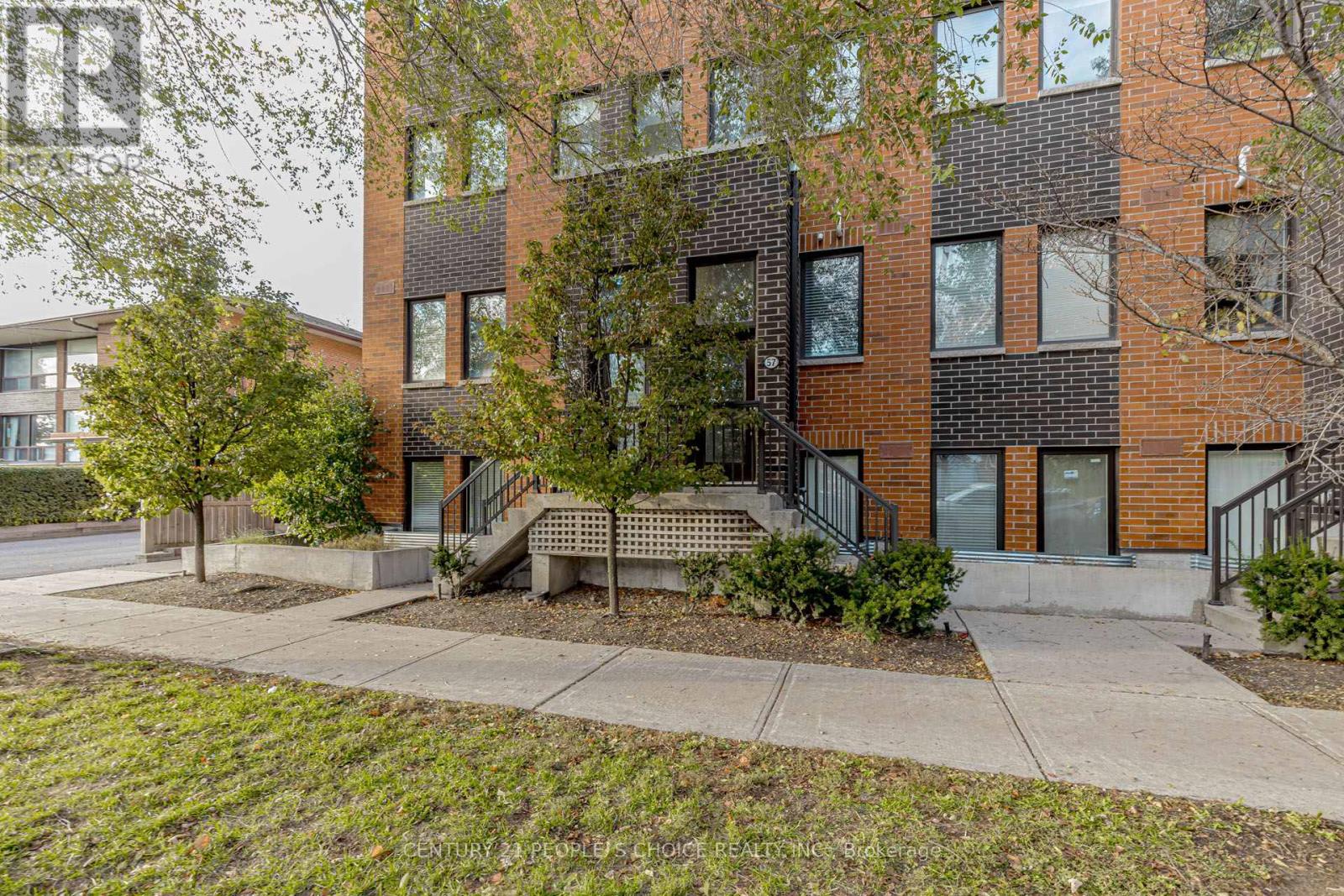 57 - 68 WINSTON PARK BOULEVARD, Toronto, Ontario