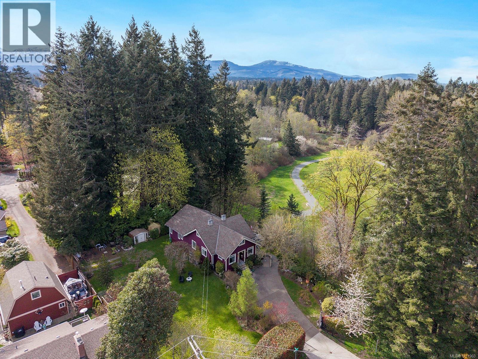 325 Harmston Ave, Courtenay, British Columbia  V9N 2X1 - Photo 7 - 1031960