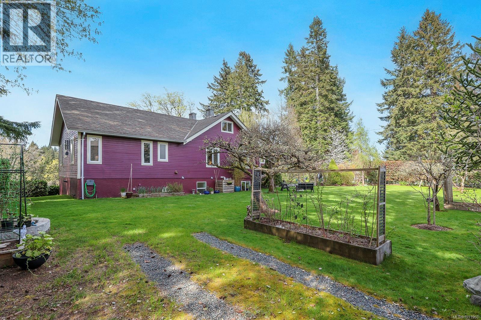 325 Harmston Ave, Courtenay, British Columbia  V9N 2X1 - Photo 59 - 1031960