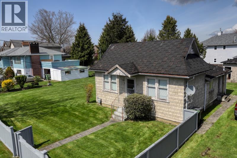 5211 Maple Road, Richmond, British Columbia  V7E 1G2 - Photo 2 - R3112980