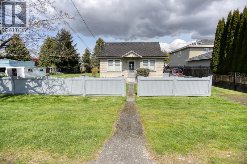 5211 Maple Road, Richmond, British Columbia  V7E 1G2 - Photo 3 - R3112980