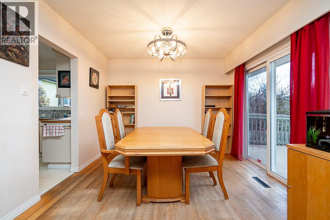 320 Seaforth Crescent, Coquitlam, British Columbia  V3K 2M4 - Photo 10 - R3113242