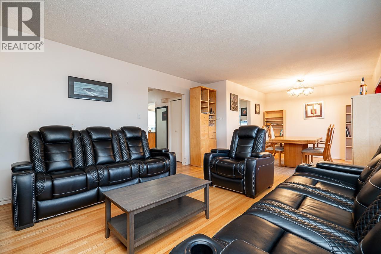 320 Seaforth Crescent, Coquitlam, British Columbia  V3K 2M4 - Photo 9 - R3113242