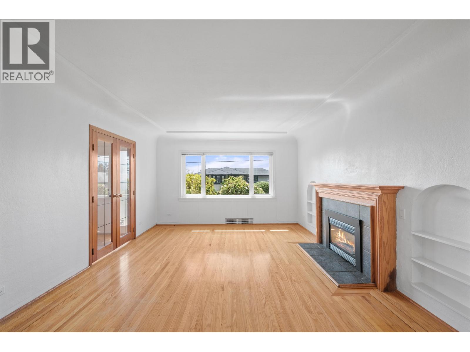 3894 Sunnycrest Drive, North Vancouver, British Columbia  V7R 3C8 - Photo 8 - R3113247