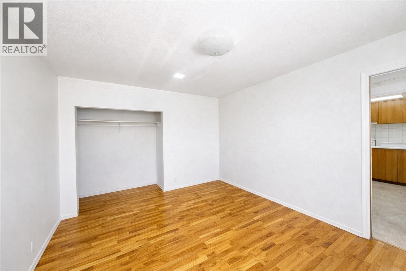 5220 Sunningdale Road, Burnaby, British Columbia  V5B 1M5 - Photo 23 - R3113248