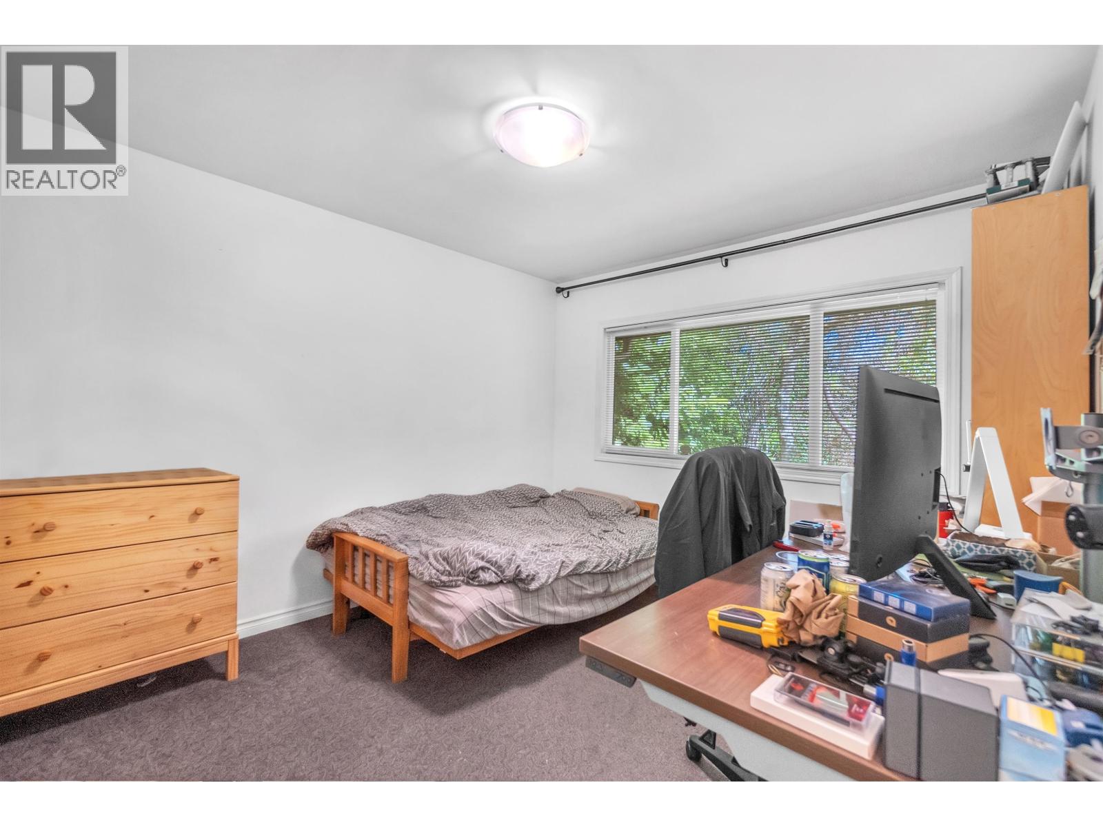 825 W 20th Street, North Vancouver, British Columbia  V7P 2B5 - Photo 15 - R3113276