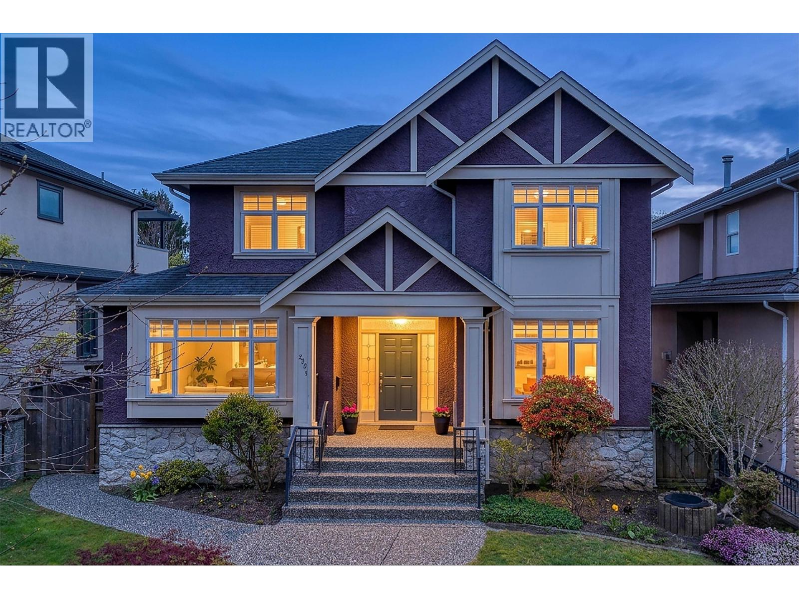 2761 E 53RD AVENUE, Vancouver, British Columbia