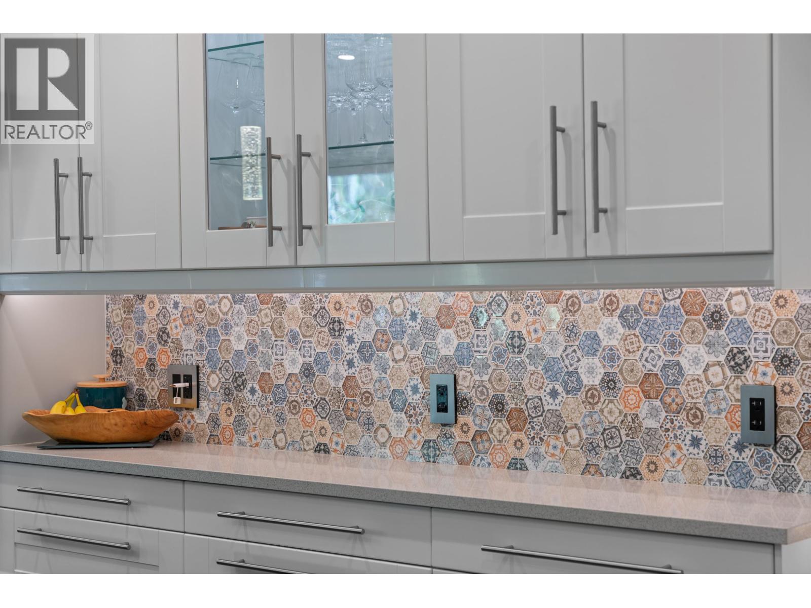 2760 Walpole Crescent, North Vancouver, British Columbia  V7H 2K7 - Photo 6 - R3113297