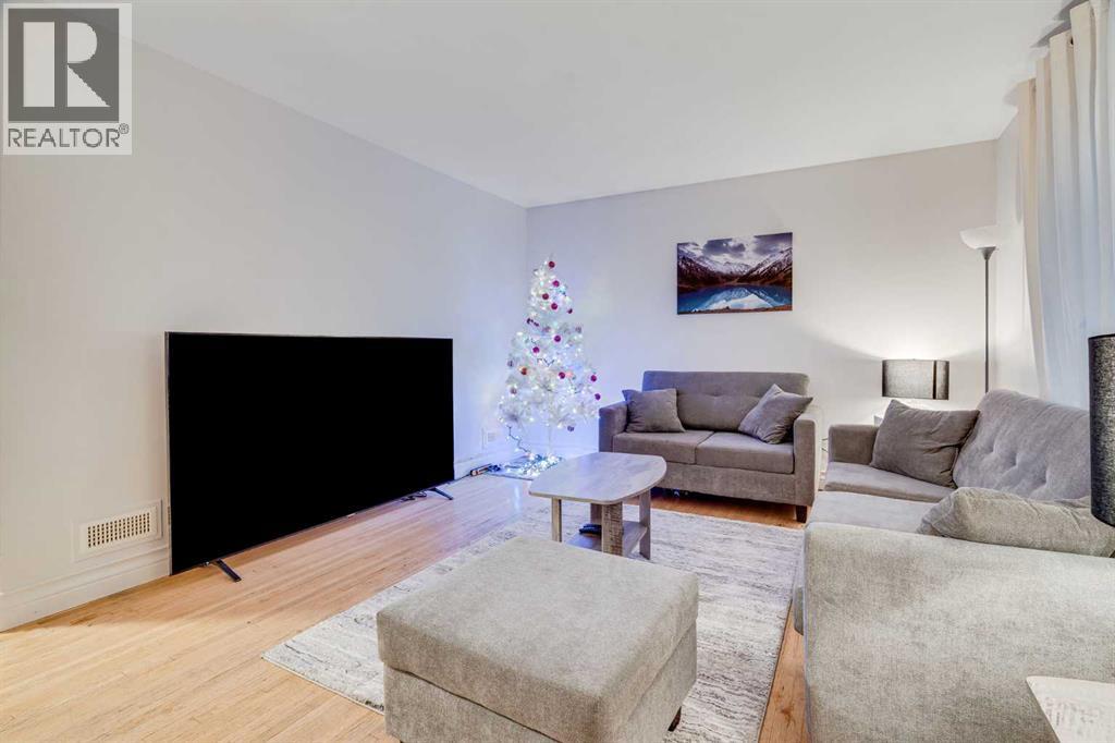 102, 2303 17a Street SW, Calgary, Alberta  T2T 4S3 - Photo 3 - A2278916