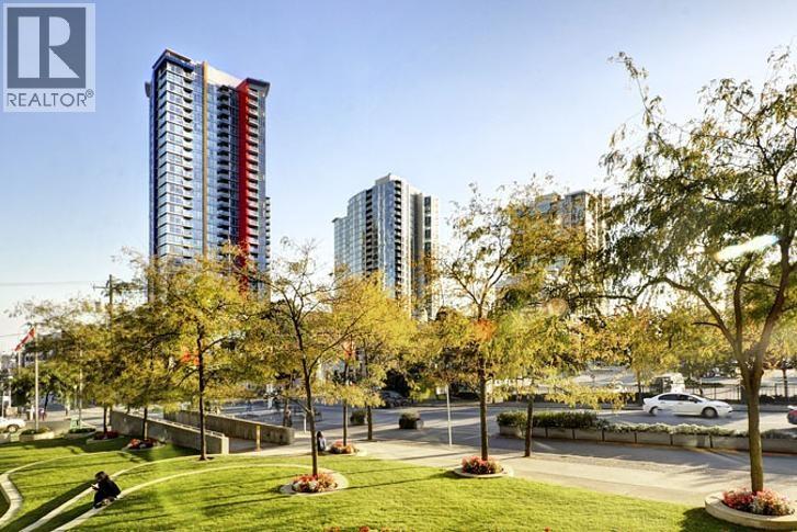 1806 131 REGIMENT SQUARE, Vancouver, British Columbia