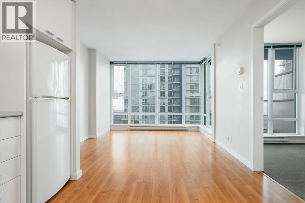 1806 131 Regiment Square, Vancouver, British Columbia  V6B 1X6 - Photo 10 - R3113265