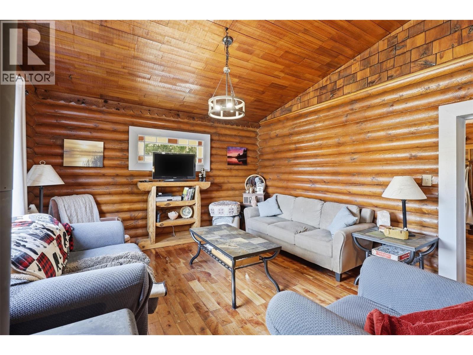 3267 Powell Road, Kamloops, British Columbia  V0E 3E1 - Photo 16 - 10383742