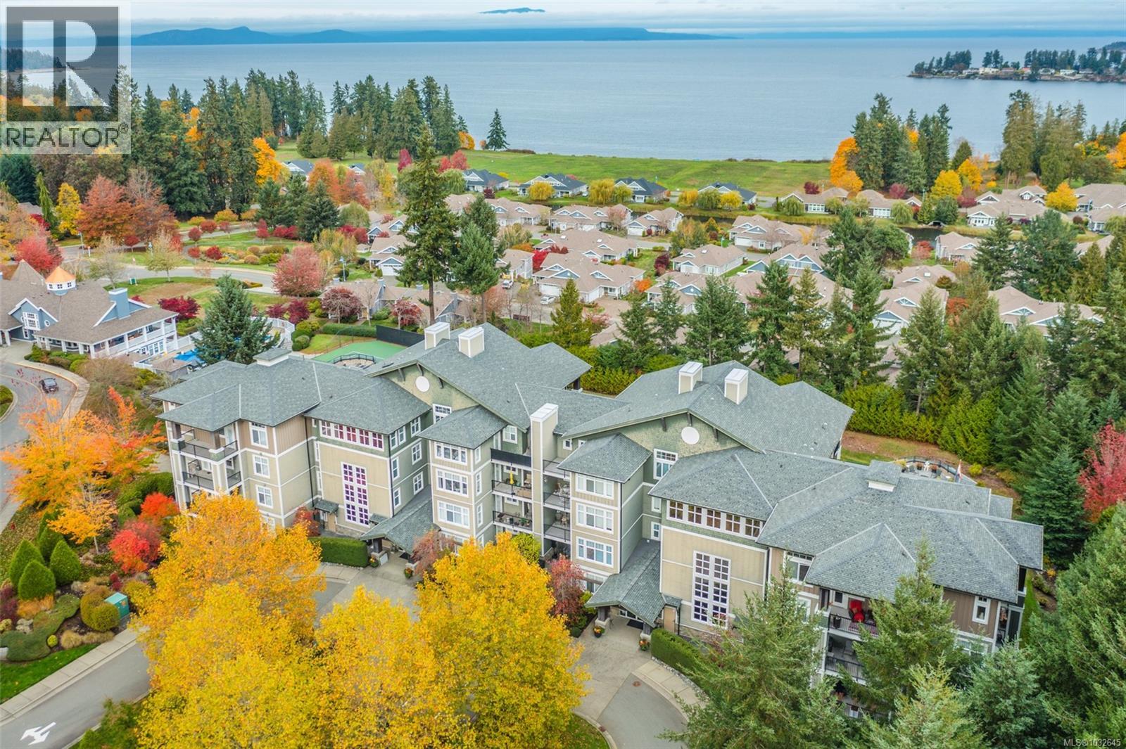 101 1325 Cape Cod Dr, Parksville, British Columbia  V9P 2Y8 - Photo 1 - 1032645