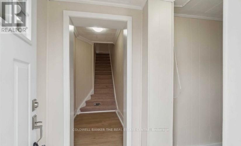 Upper - 77 Mohawk Street, Brantford, Ontario  N3S 2W6 - Photo 2 - X12887532