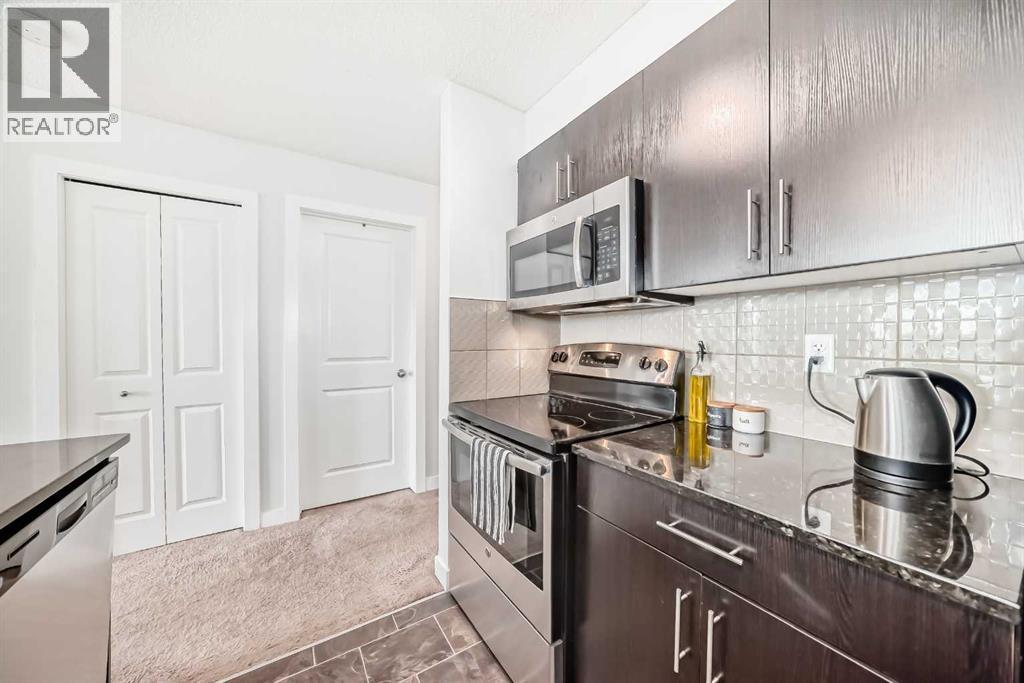 2411, 81 Legacy Boulevard Se, Calgary, Alberta  T2X 2B9 - Photo 10 - A2300002