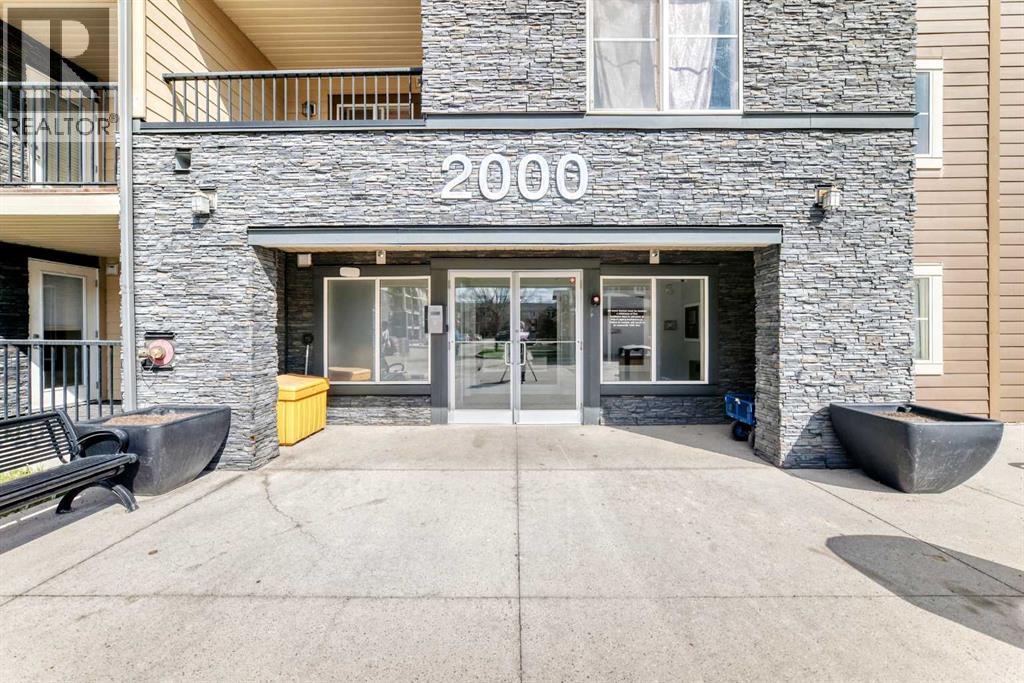 2411, 81 Legacy Boulevard Se, Calgary, Alberta  T2X 2B9 - Photo 3 - A2300002