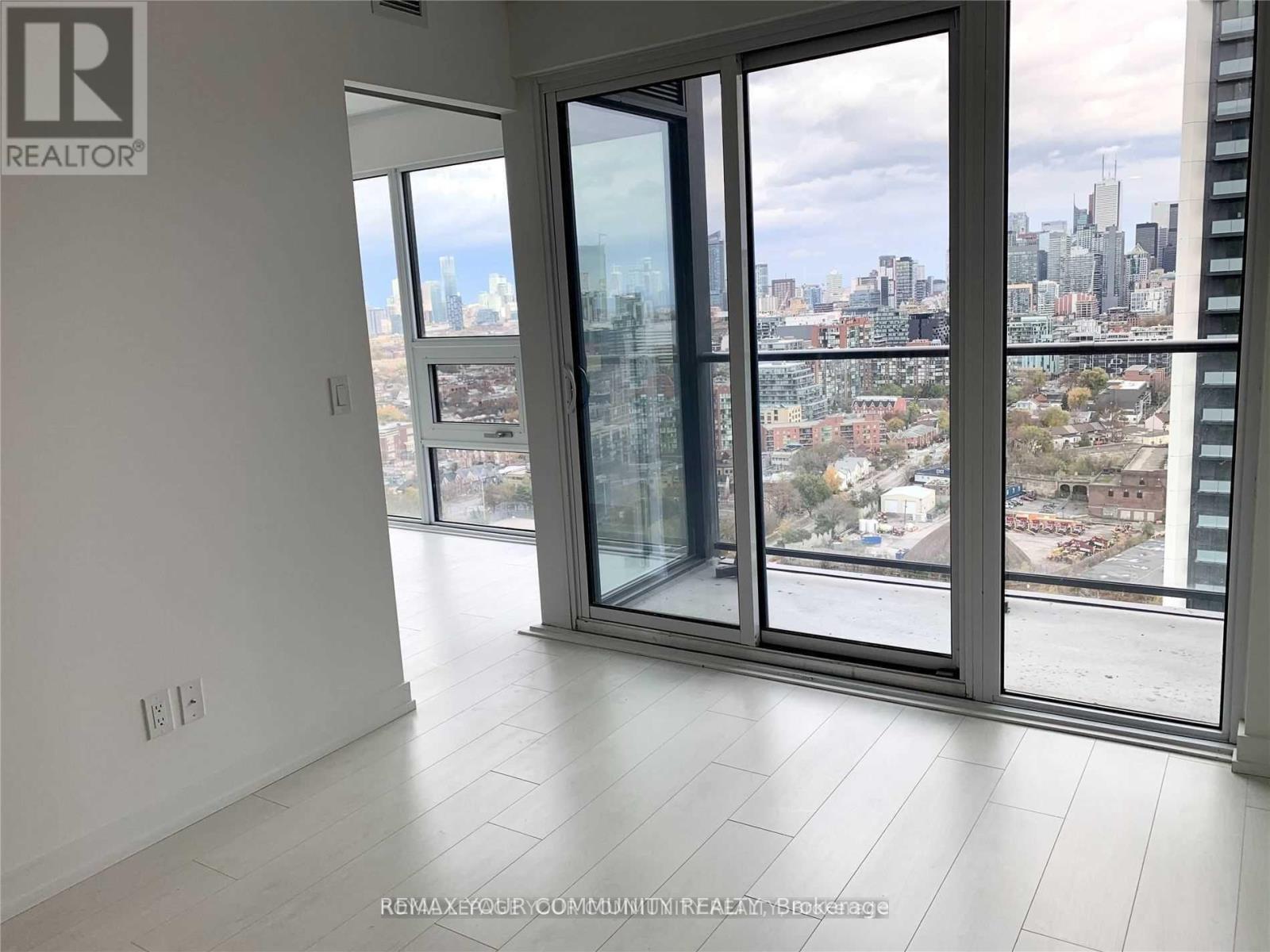 3002 - 19 Western Battery Road, Toronto, Ontario  M6K 3S4 - Photo 8 - C13020554